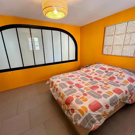 Proche 12 Pers * Lussant